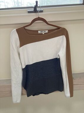 Diane von Furstenberg Camel Knit Top with White Label
